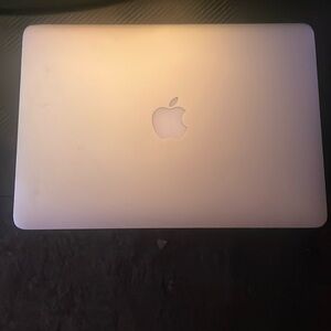 MacBook Air (2017)